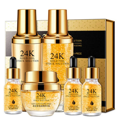 A set of cosmetics GOLDÉRA SKIN