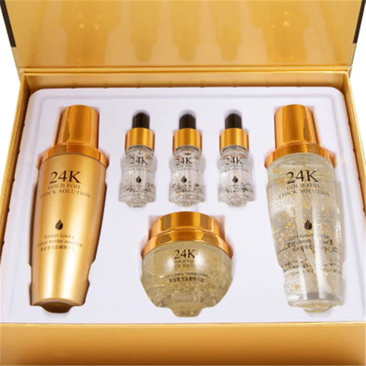 A set of cosmetics GOLDÉRA SKIN