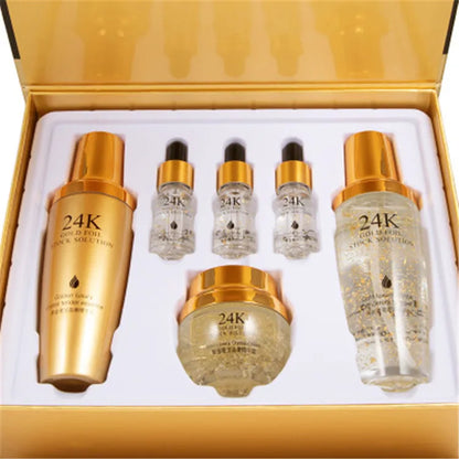 A set of cosmetics GOLDÉRA SKIN